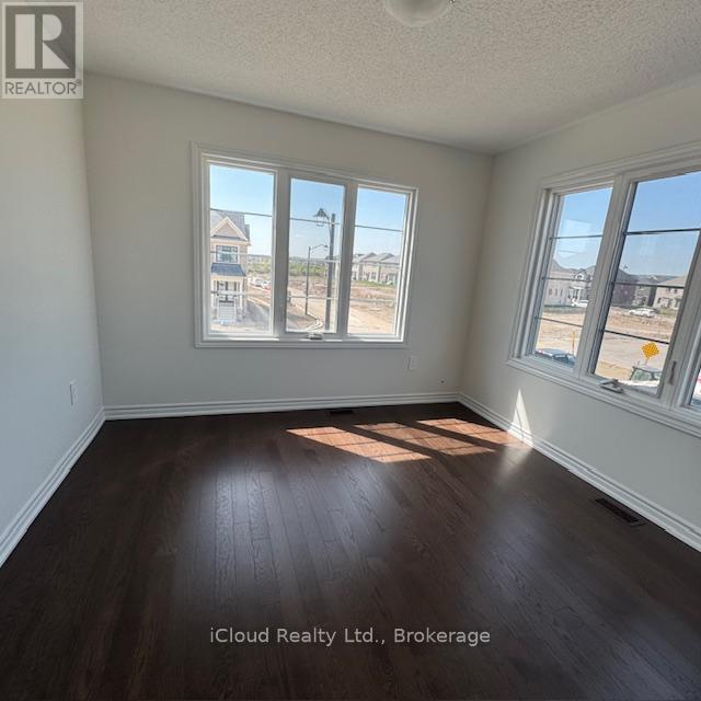 1423 Savoline Boulevard, Milton, Ontario  L9E 1G5 - Photo 15 - W12441325