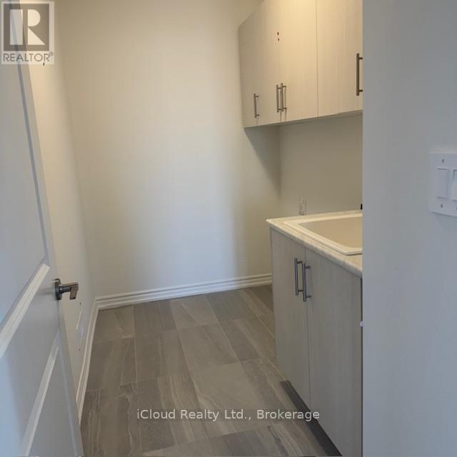 1423 Savoline Boulevard, Milton, Ontario  L9E 1G5 - Photo 17 - W12441325