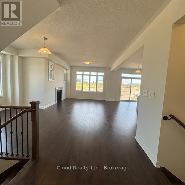 1423 Savoline Boulevard, Milton, Ontario  L9E 1G5 - Photo 8 - W12441325