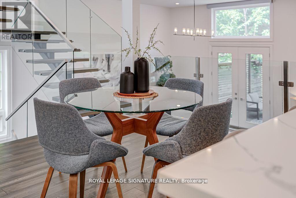 110 Evans Avenue, Toronto, Ontario  M8Z 1H9 - Photo 11 - W12441328