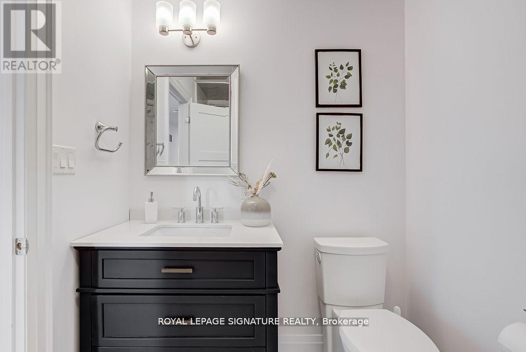 110 Evans Avenue, Toronto, Ontario  M8Z 1H9 - Photo 23 - W12441328