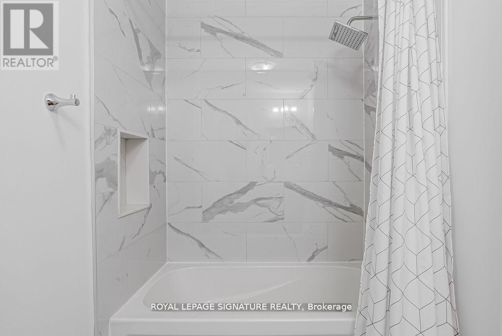 110 Evans Avenue, Toronto, Ontario  M8Z 1H9 - Photo 24 - W12441328