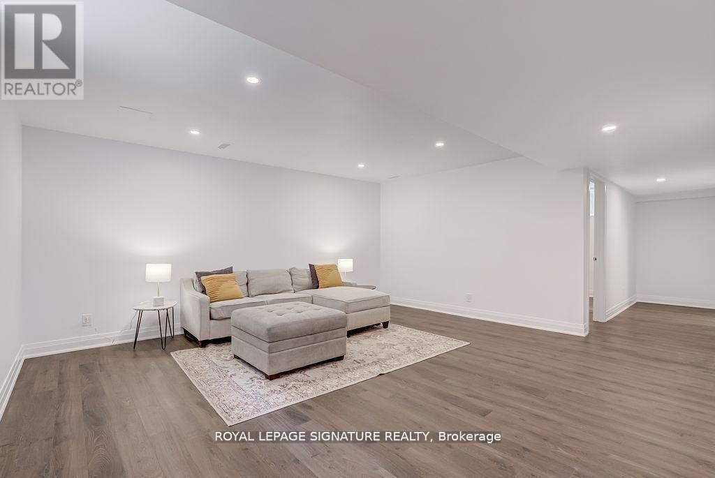 110 Evans Avenue, Toronto, Ontario  M8Z 1H9 - Photo 26 - W12441328