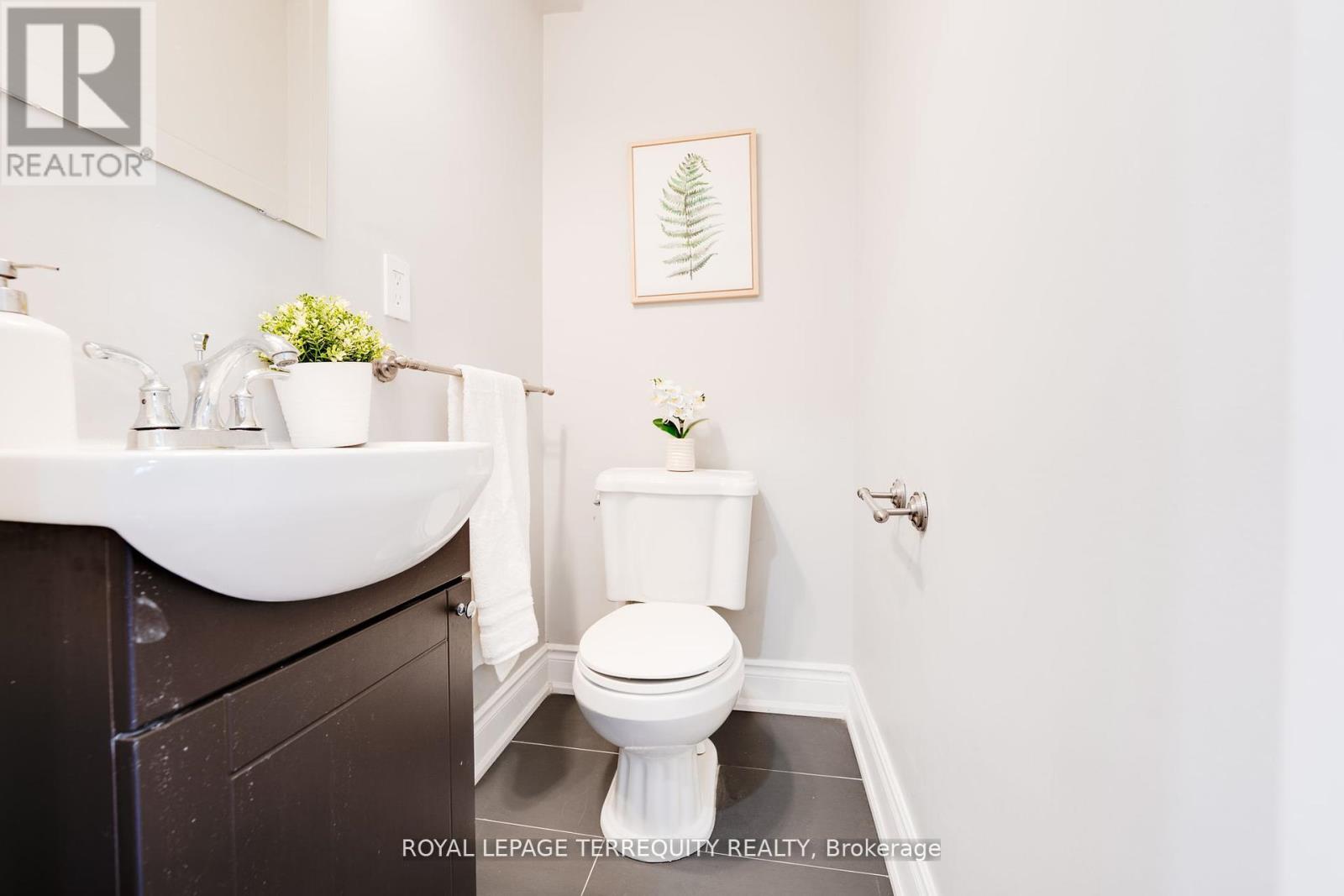 4242 Petersburg Crescent, Mississauga, Ontario  L4Z 2T3 - Photo 16 - W12441329