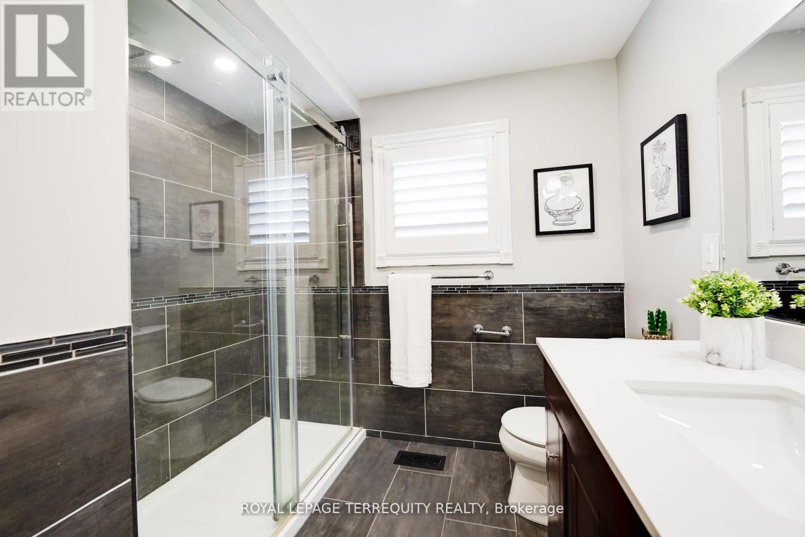 4242 Petersburg Crescent, Mississauga, Ontario  L4Z 2T3 - Photo 36 - W12441329