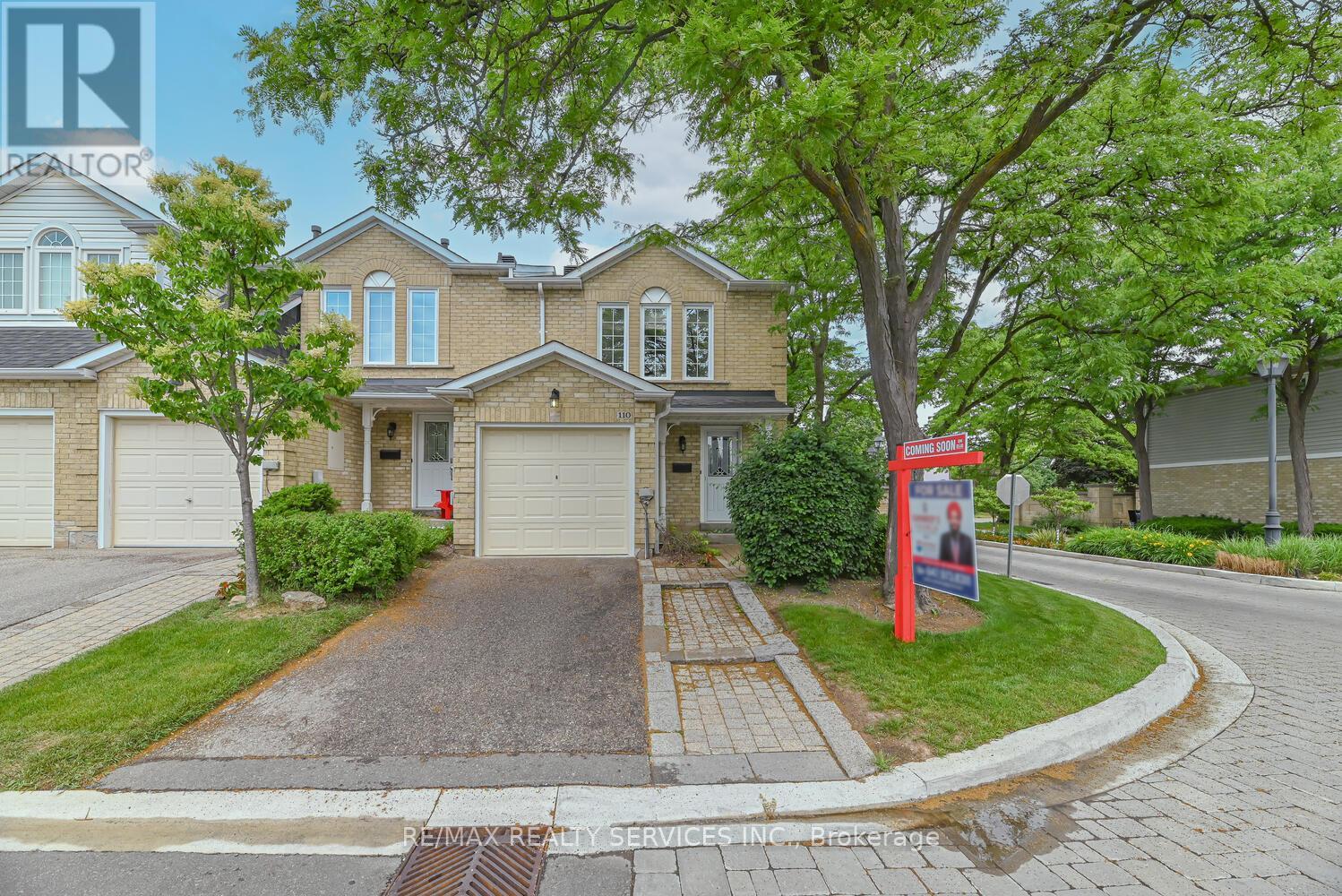 6 - 110 Heathcliffe Square, Brampton, Ontario  L6S 5R1 - Photo 1 - W12441346