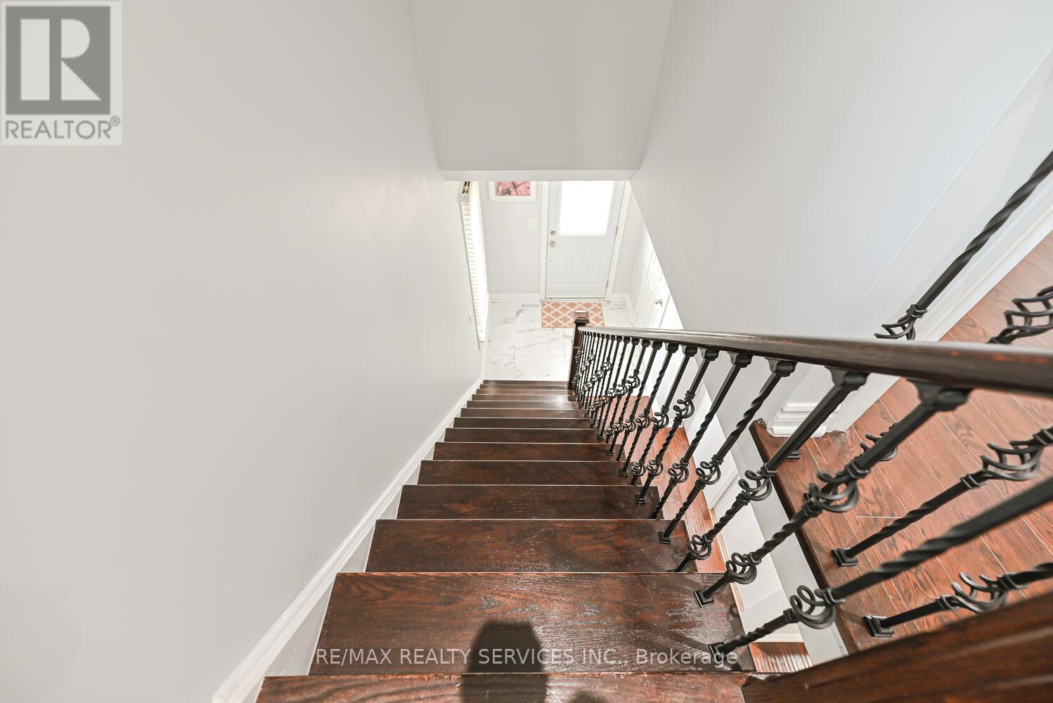 6 - 110 Heathcliffe Square, Brampton, Ontario  L6S 5R1 - Photo 18 - W12441346