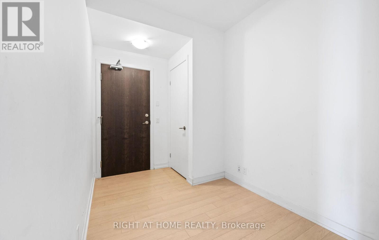 3409 - 10 Park Lawn Road, Toronto, Ontario  M8V 0H9 - Photo 15 - W12441359
