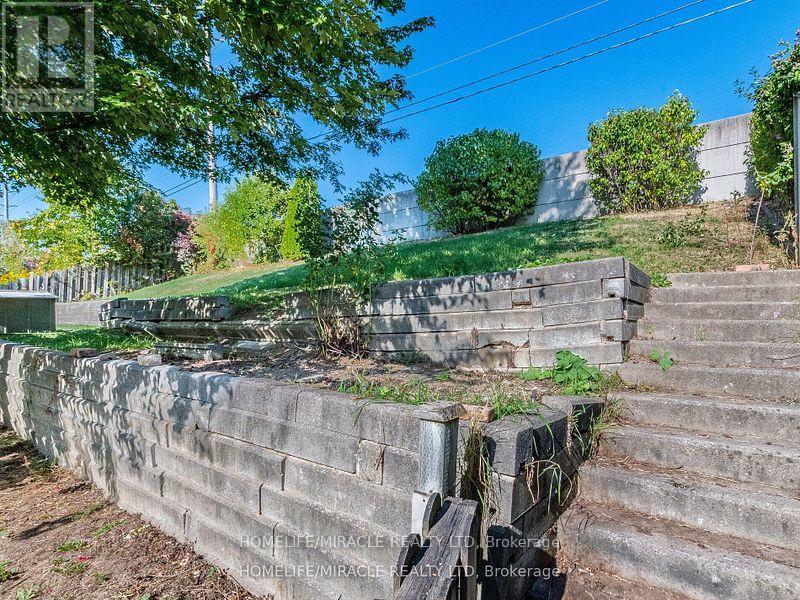 56 Philosophers Trail, Brampton, Ontario  L6S 4C9 - Photo 42 - W12441363