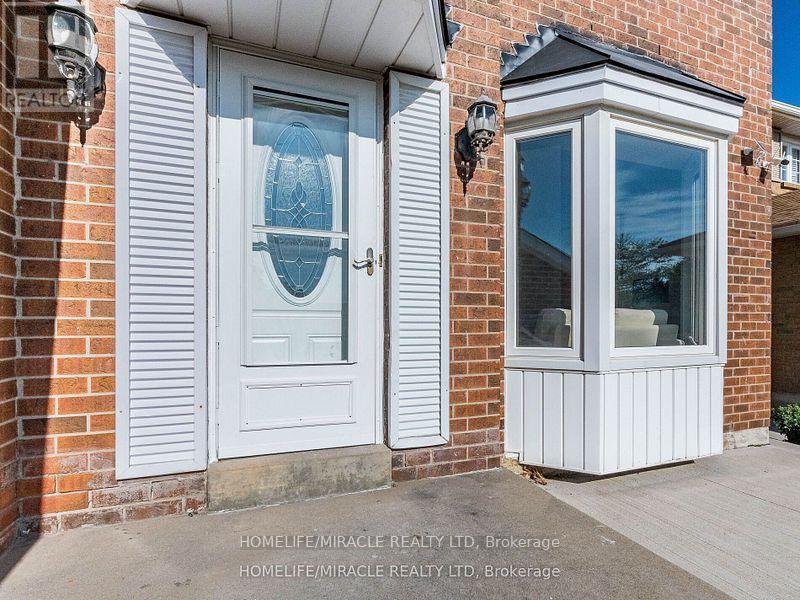 56 Philosophers Trail, Brampton, Ontario  L6S 4C9 - Photo 5 - W12441363