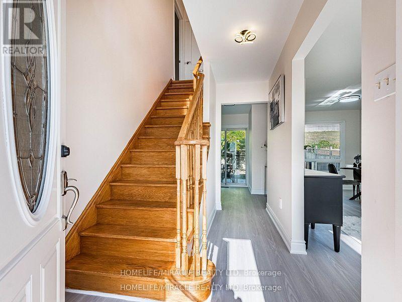 56 Philosophers Trail, Brampton, Ontario  L6S 4C9 - Photo 6 - W12441363