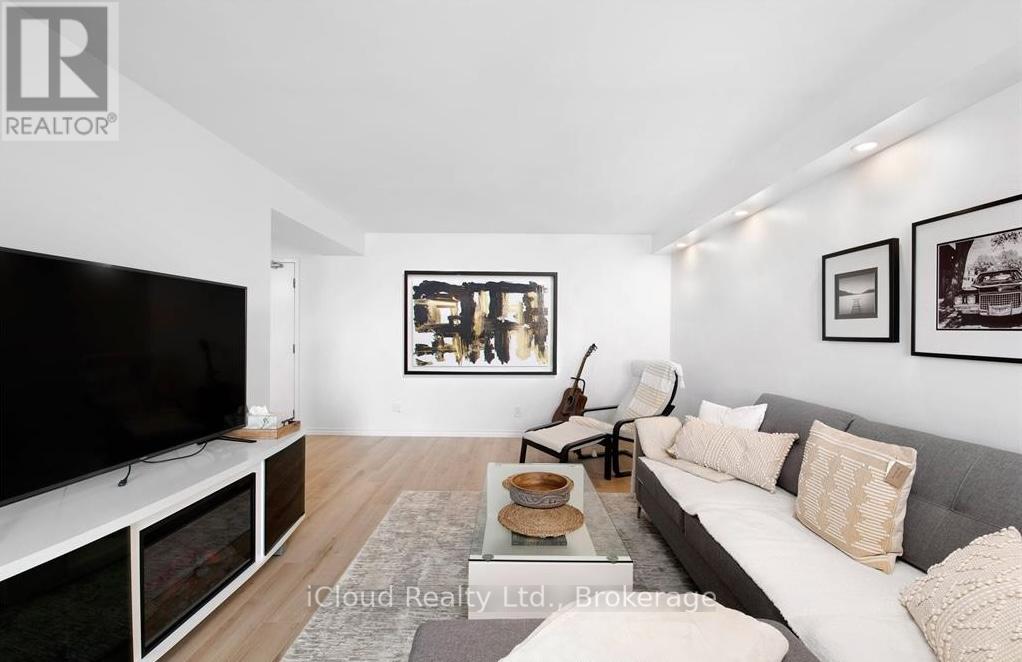 1807 - 150 Park Street W, Windsor, Ontario  N9A 7A2 - Photo 3 - X12441300
