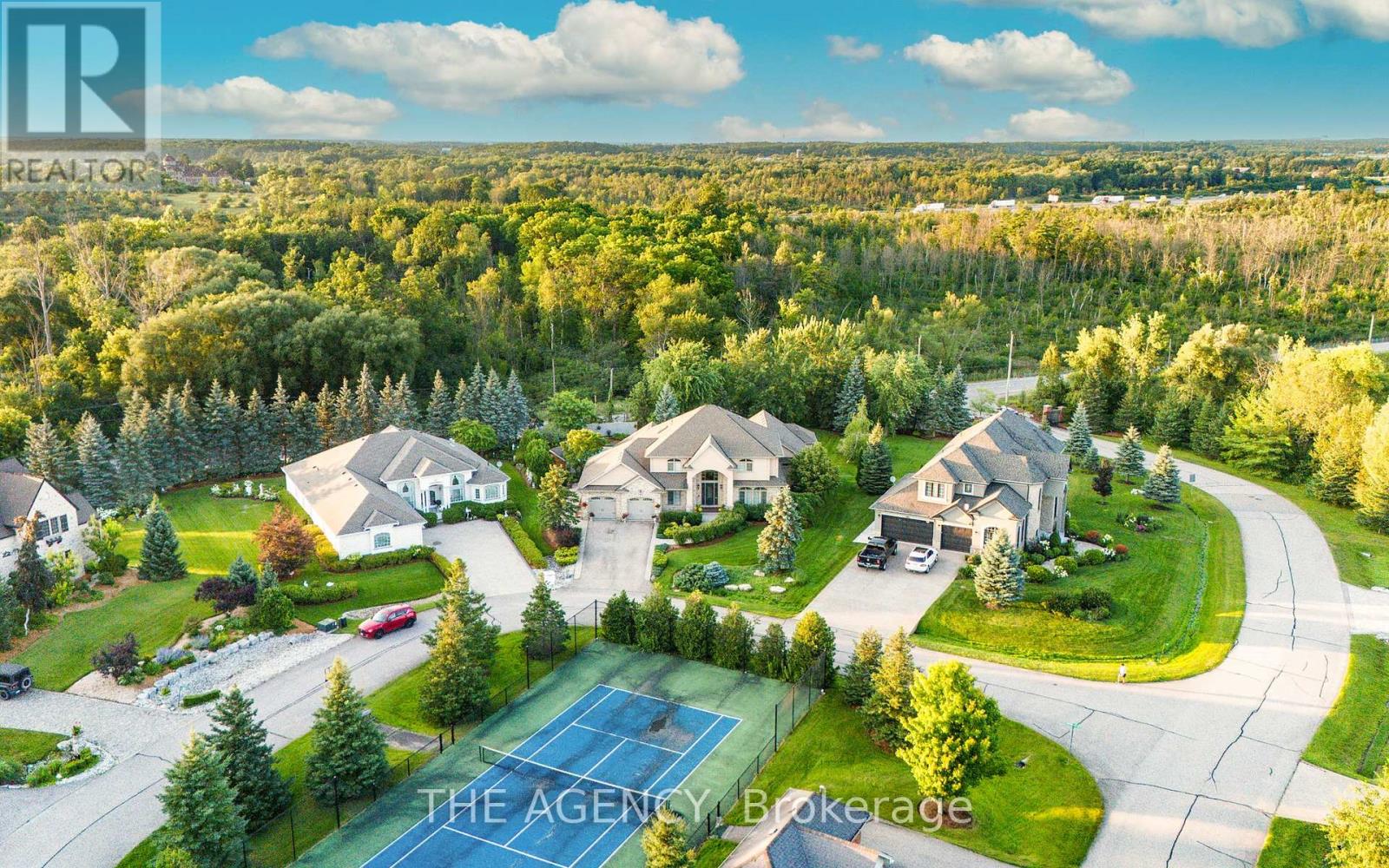 16 Seifert Court, Puslinch (Puslinch Lake Settlement Areas), Ontario  N3C 2V4 - Photo 48 - X12441313