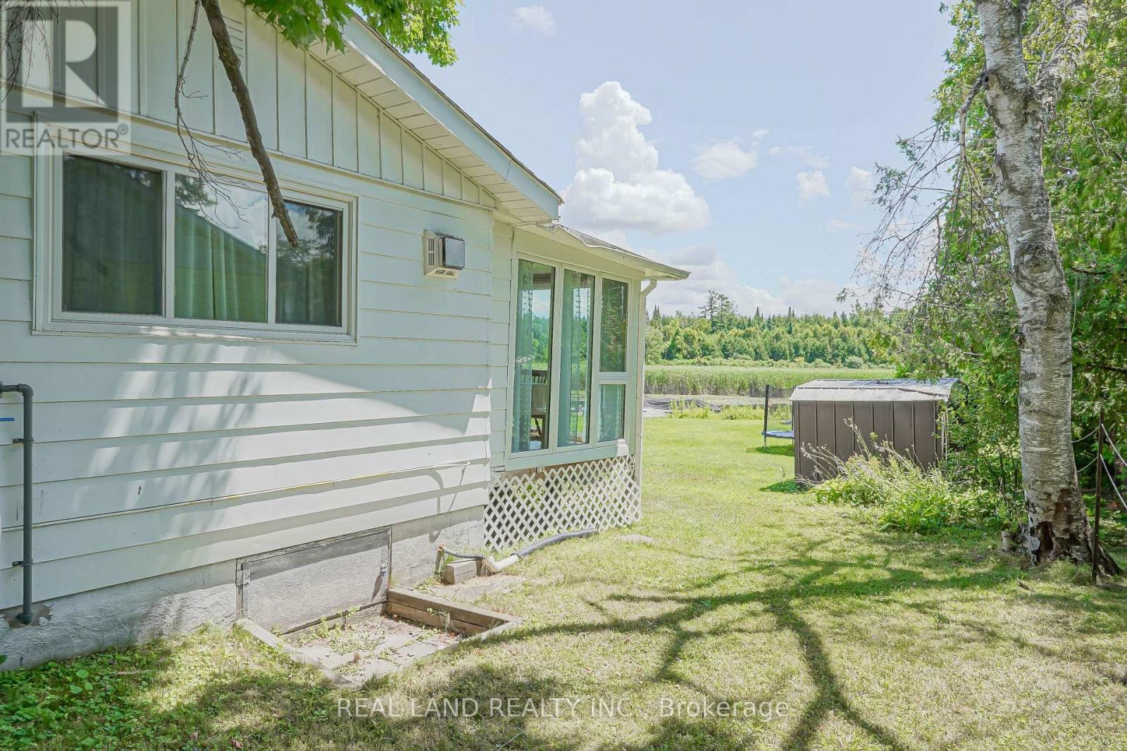 21 Marilyn Crescent, Kawartha Lakes, Ontario  K0L 1T0 - Photo 5 - X12441318