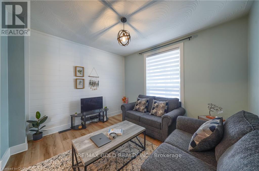 36 Kerr Street, Cambridge, Ontario  N1R 4A3 - Photo 10 - X12441334