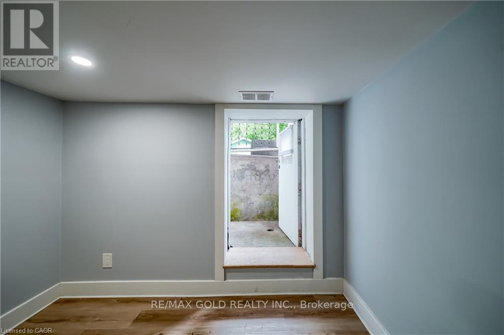36 Kerr Street, Cambridge, Ontario  N1R 4A3 - Photo 34 - X12441334