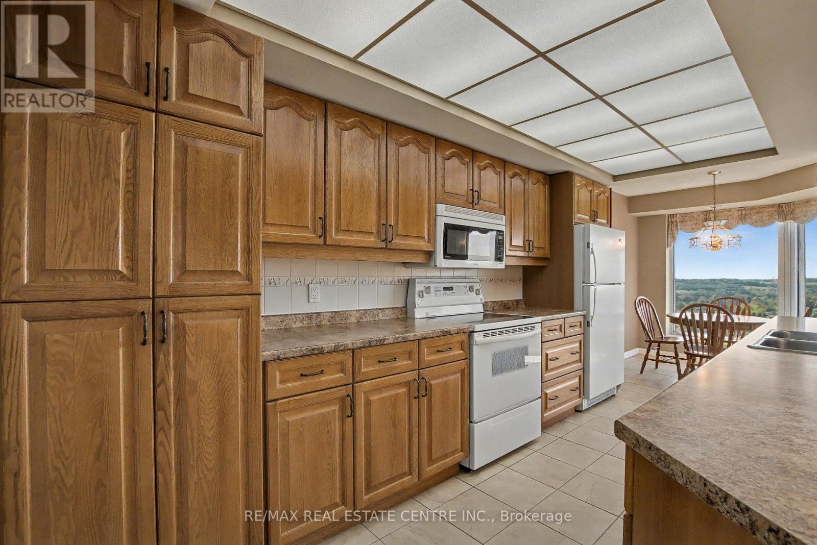 1801 - 190 Hespeler Road, Cambridge, Ontario  N1R 8B8 - Photo 15 - X12441365