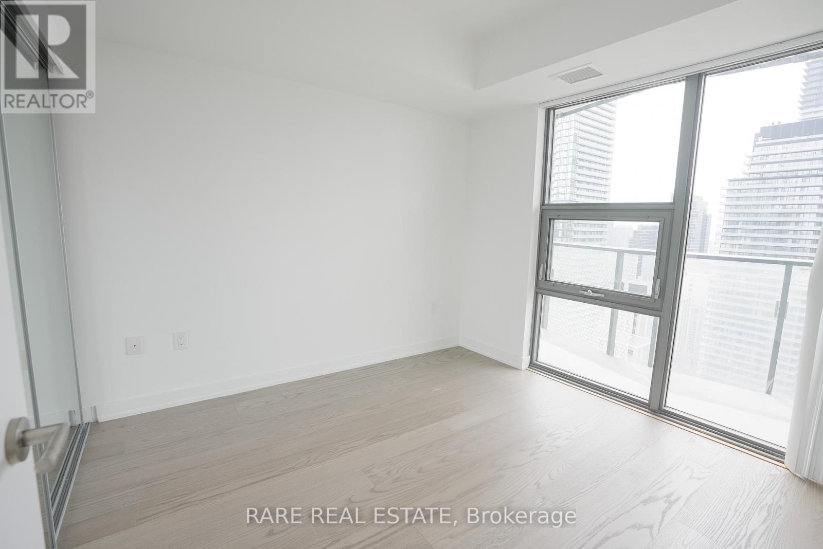 2703 - 11 Wellesley Street W, Toronto, Ontario  M4Y 0G4 - Photo 7 - C12441369