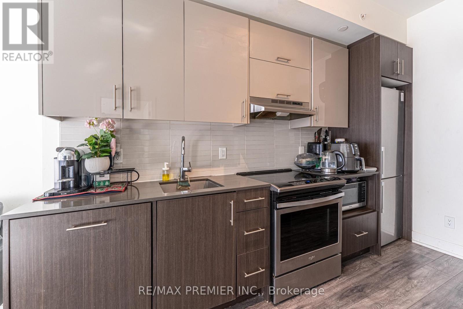1511 - 180 FAIRVIEW MALL DRIVE, Toronto, Ontario