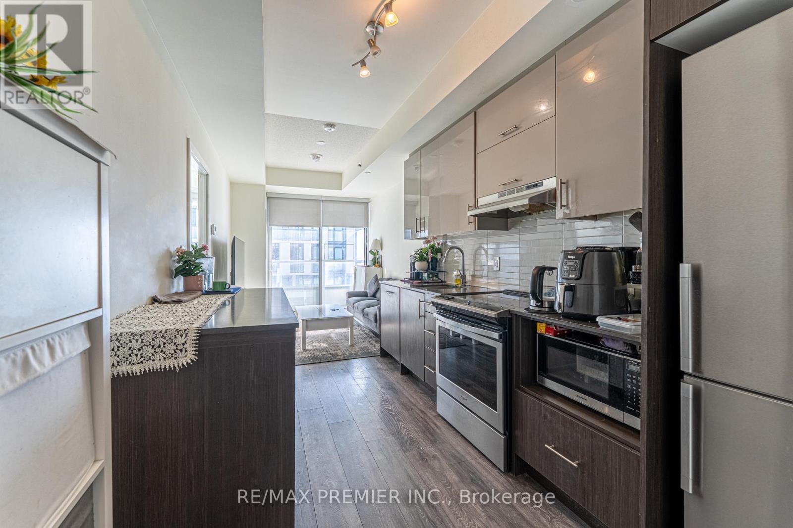 1511 - 180 Fairview Mall Drive, Toronto, Ontario  M2J 0G4 - Photo 7 - C12441381