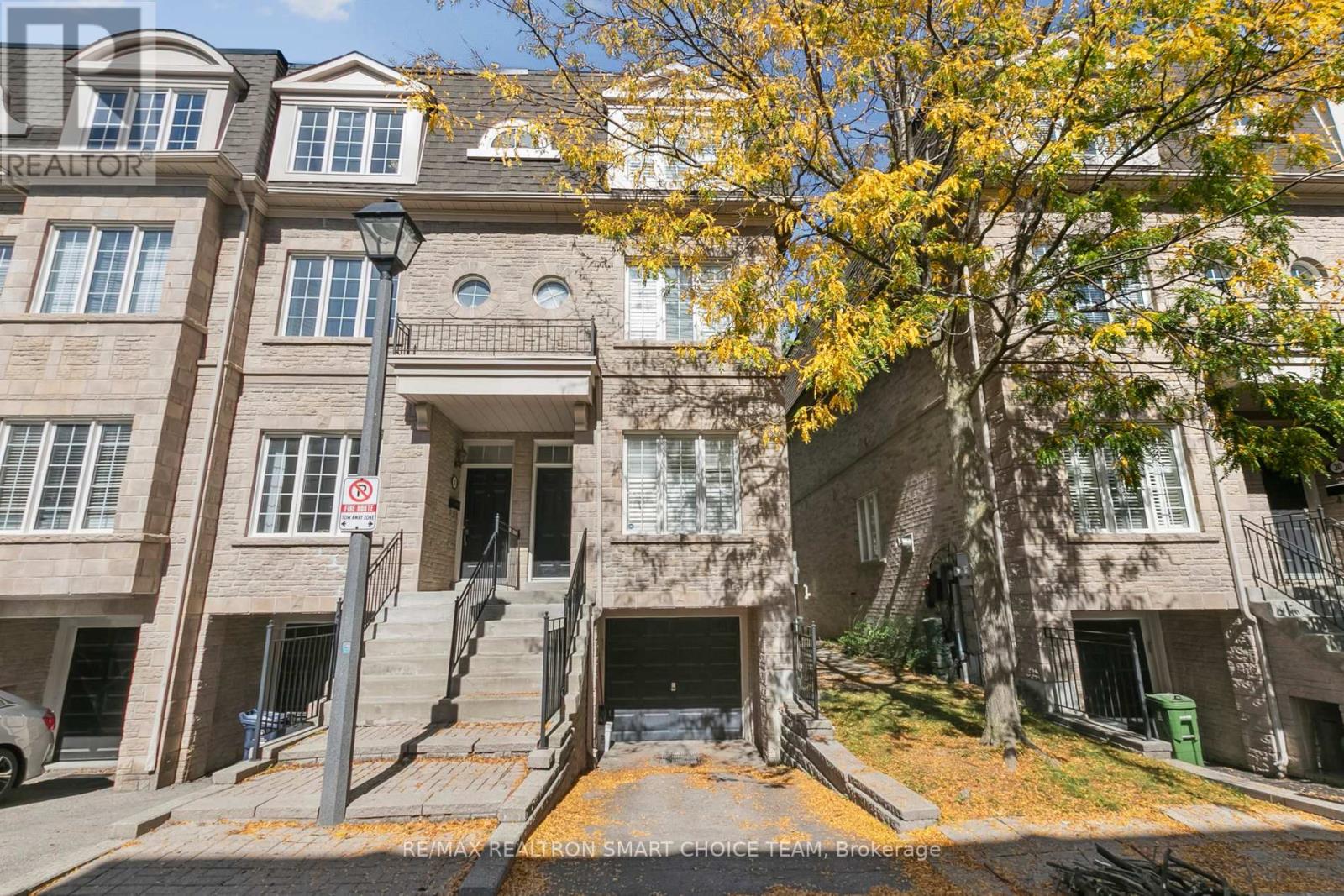 12 - 34 Mcbride Lane, Toronto (Willowdale West), Ontario  M2N 7B8 - Photo 1 - C12441395