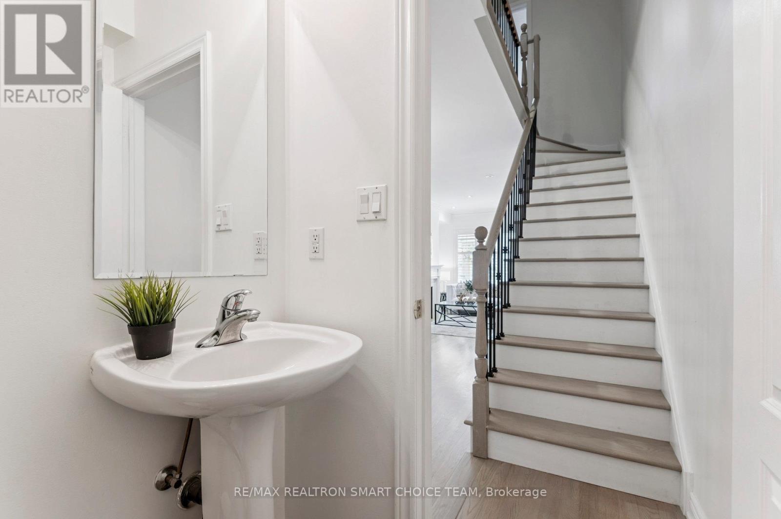 12 - 34 Mcbride Lane, Toronto (Willowdale West), Ontario  M2N 7B8 - Photo 23 - C12441395