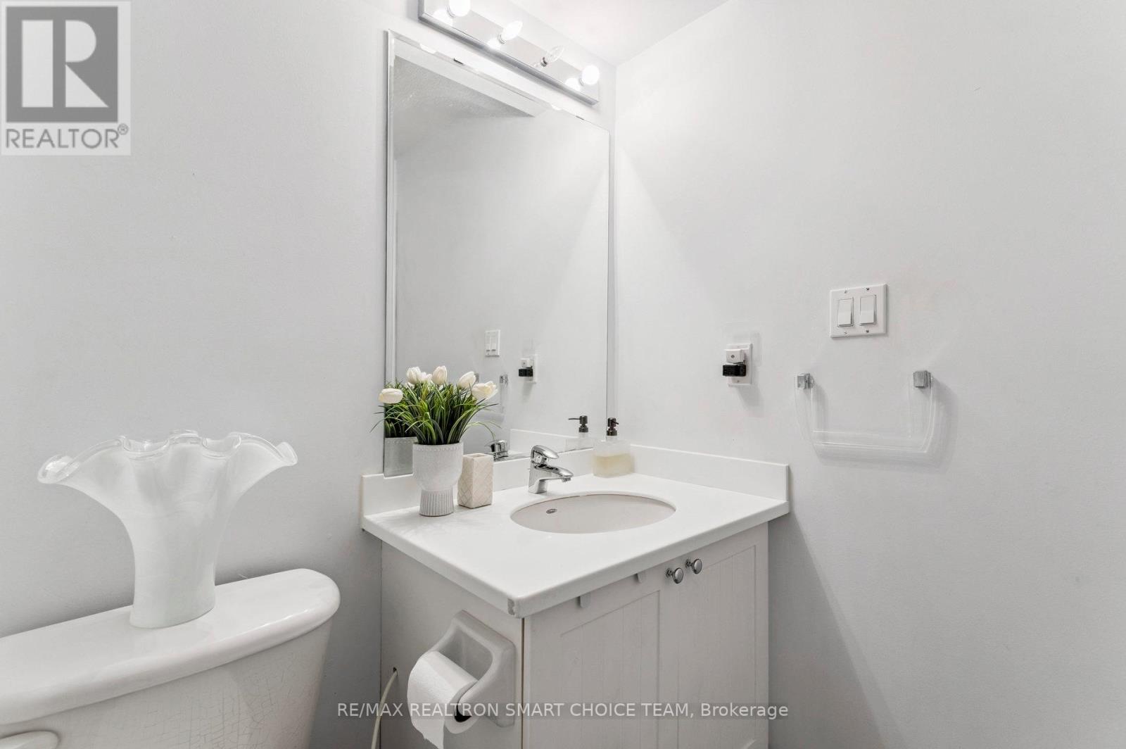12 - 34 Mcbride Lane, Toronto (Willowdale West), Ontario  M2N 7B8 - Photo 32 - C12441395