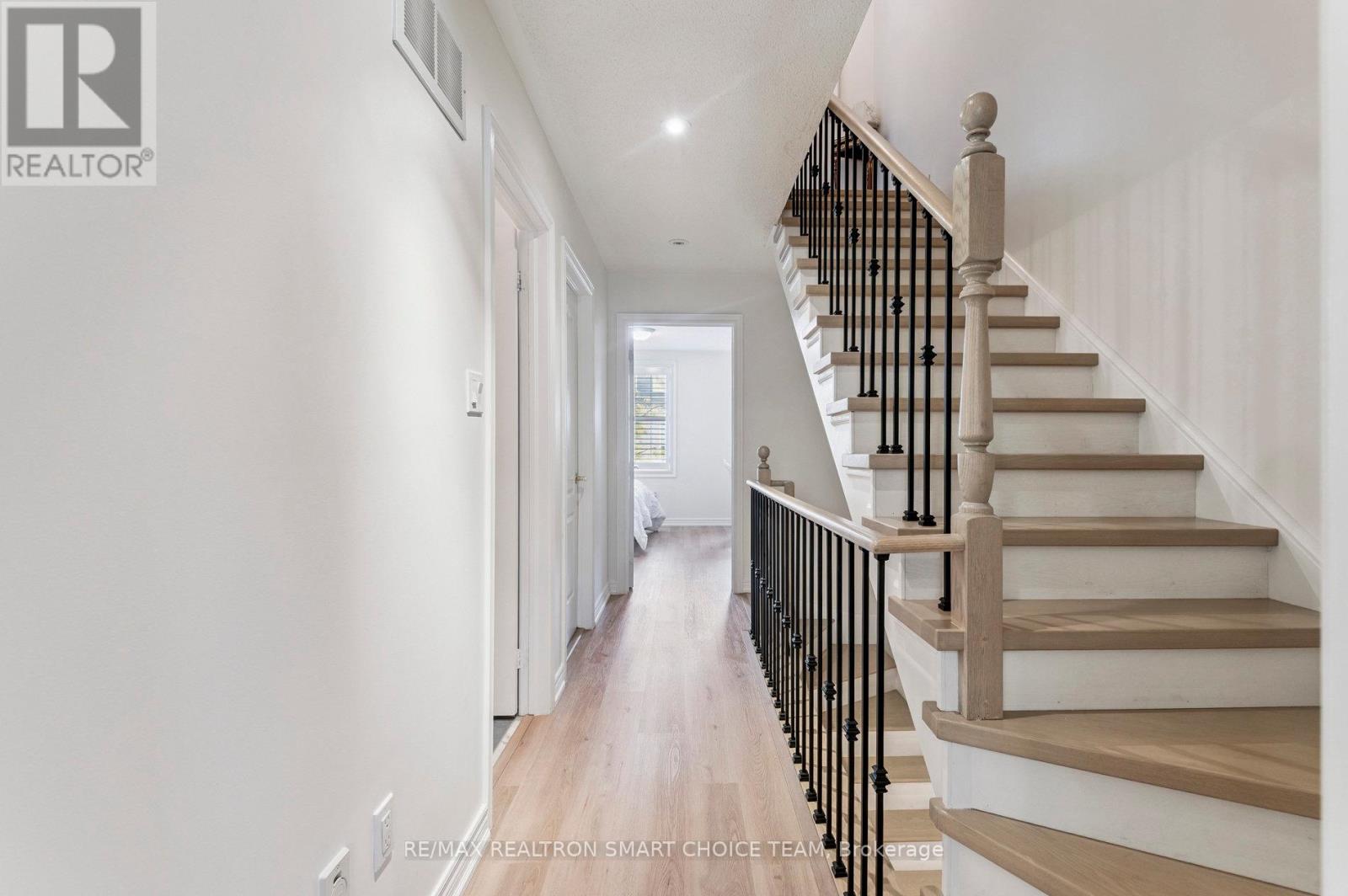 12 - 34 Mcbride Lane, Toronto (Willowdale West), Ontario  M2N 7B8 - Photo 33 - C12441395