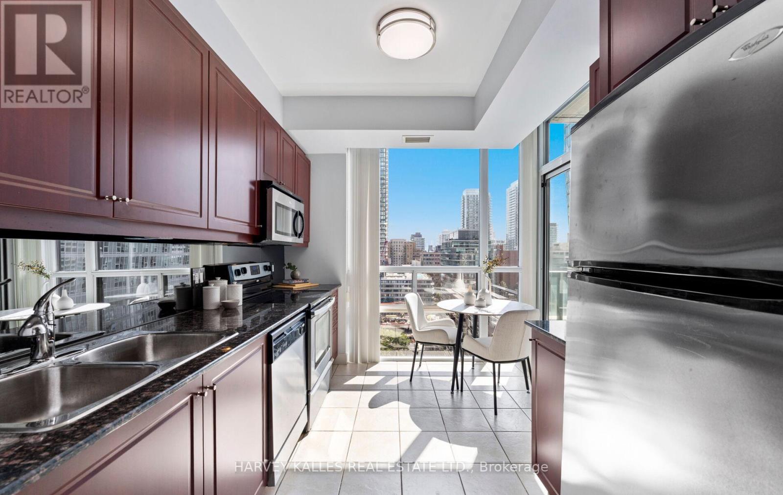 1406 - 88 Broadway Avenue, Toronto, Ontario  M4P 0A5 - Photo 18 - C12441404