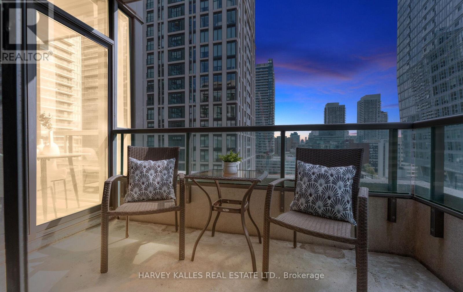 1406 - 88 Broadway Avenue, Toronto, Ontario  M4P 0A5 - Photo 32 - C12441404