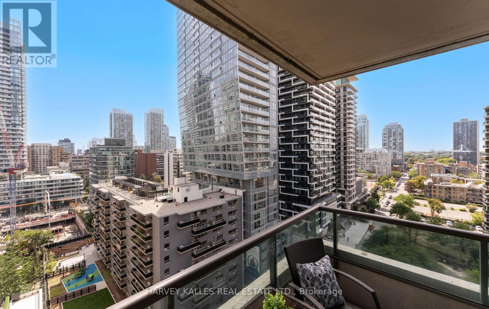 1406 - 88 Broadway Avenue, Toronto, Ontario  M4P 0A5 - Photo 33 - C12441404