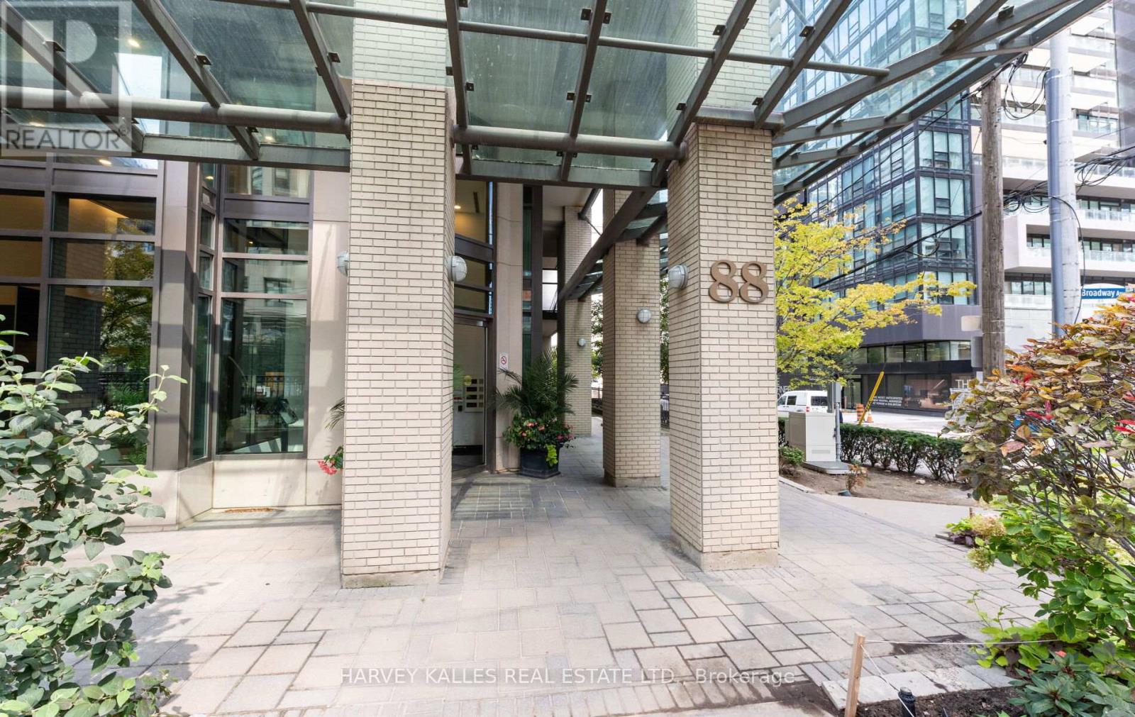 1406 - 88 Broadway Avenue, Toronto, Ontario  M4P 0A5 - Photo 5 - C12441404