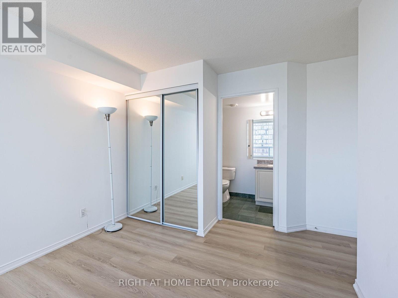 2001 - 238 Doris Avenue, Toronto, Ontario  M2N 6W1 - Photo 22 - C12441407