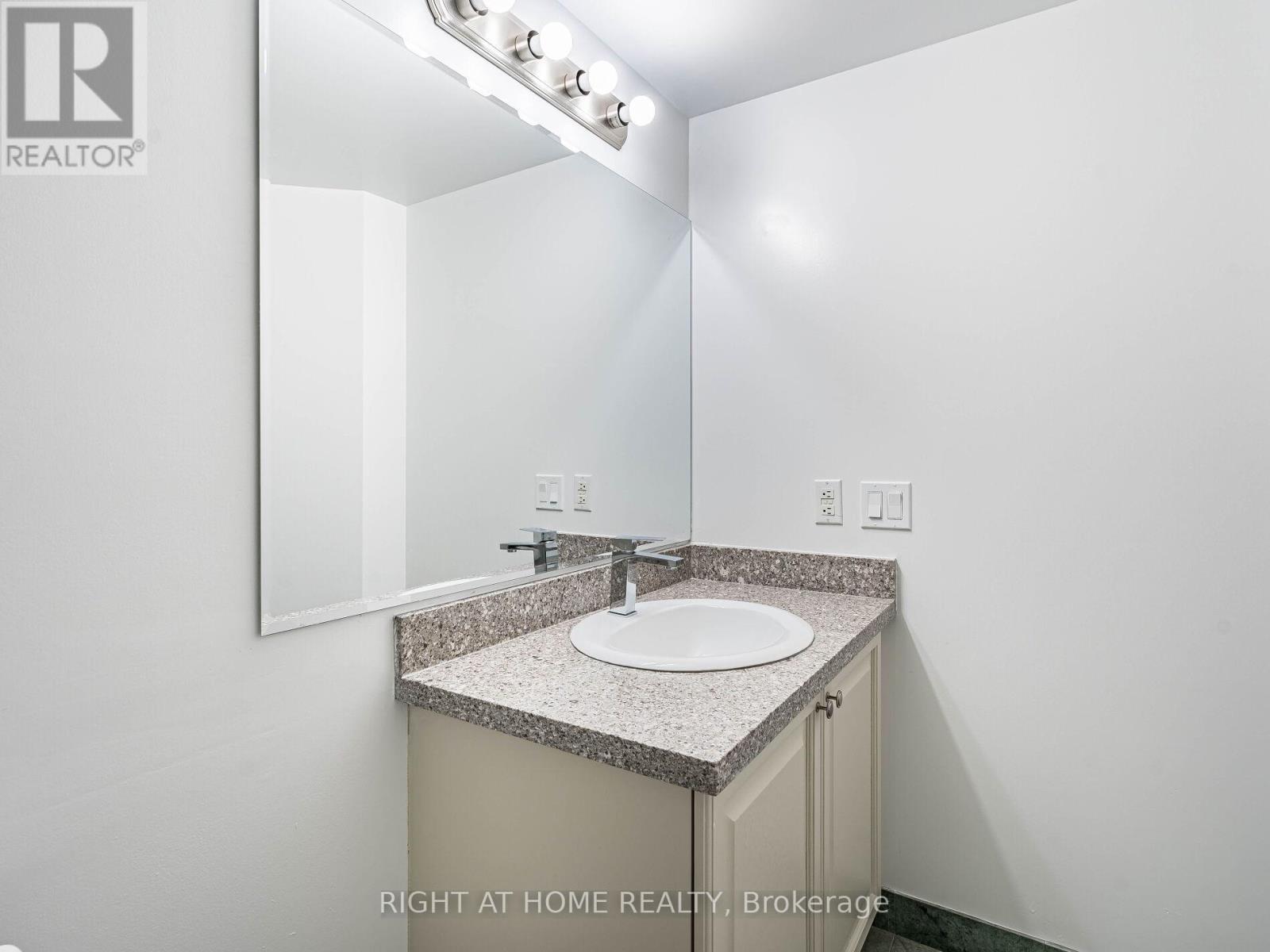 2001 - 238 Doris Avenue, Toronto, Ontario  M2N 6W1 - Photo 26 - C12441407