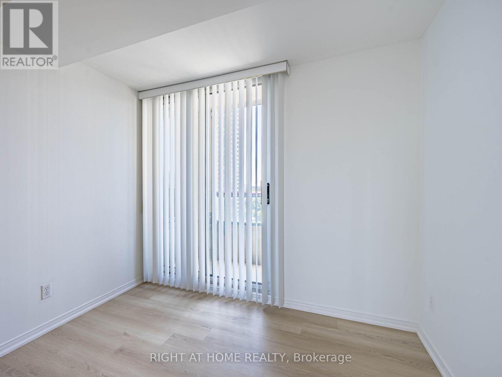2001 - 238 Doris Avenue, Toronto, Ontario  M2N 6W1 - Photo 28 - C12441407