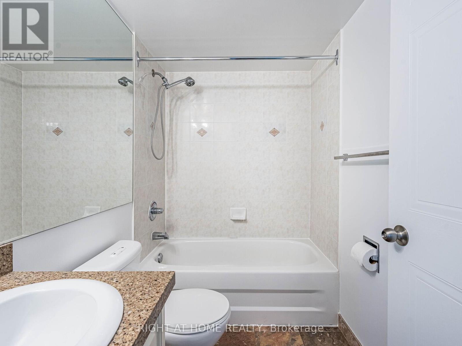 2001 - 238 Doris Avenue, Toronto, Ontario  M2N 6W1 - Photo 33 - C12441407