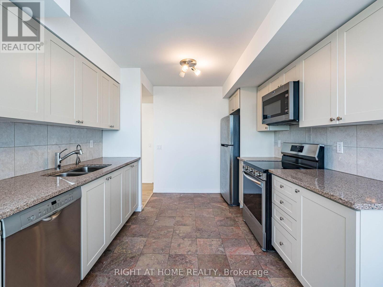 2001 - 238 Doris Avenue, Toronto, Ontario  M2N 6W1 - Photo 40 - C12441407