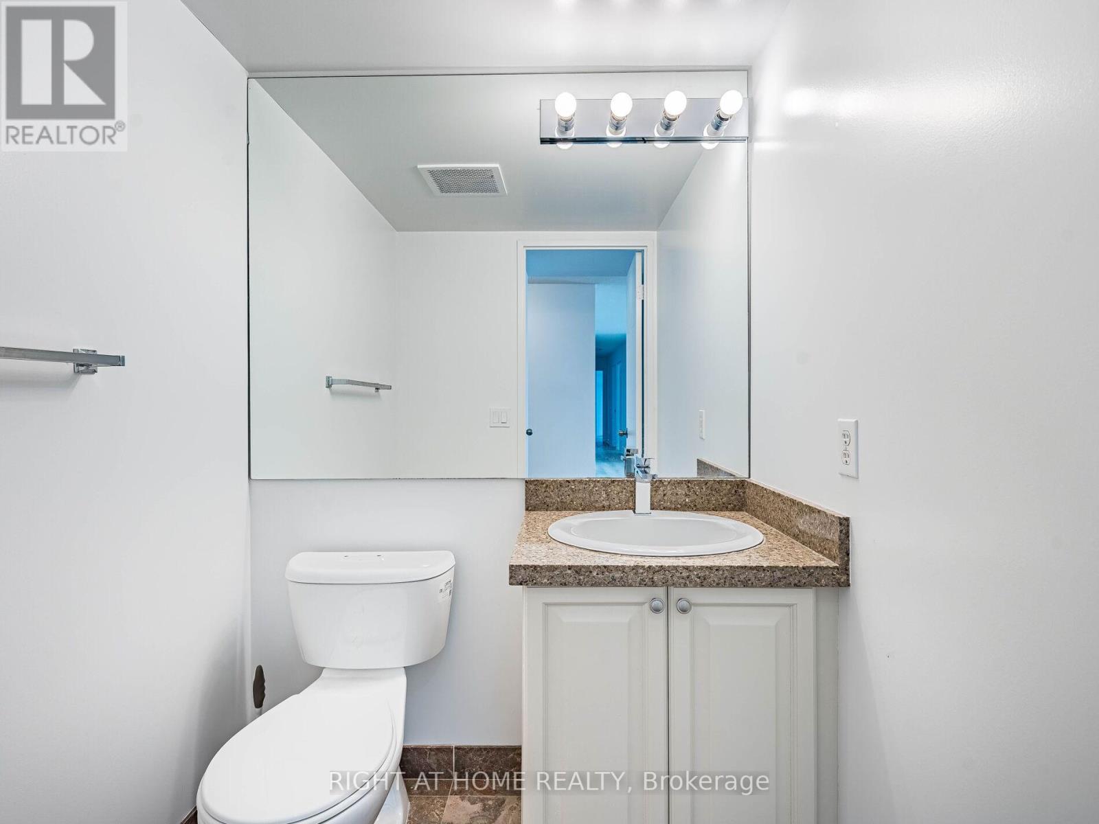 2001 - 238 Doris Avenue, Toronto, Ontario  M2N 6W1 - Photo 45 - C12441407