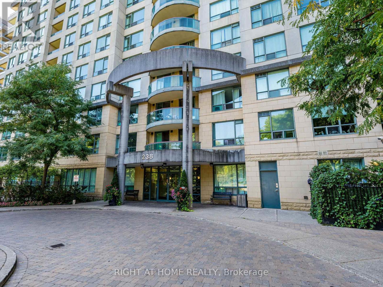 2001 - 238 Doris Avenue, Toronto, Ontario  M2N 6W1 - Photo 6 - C12441407