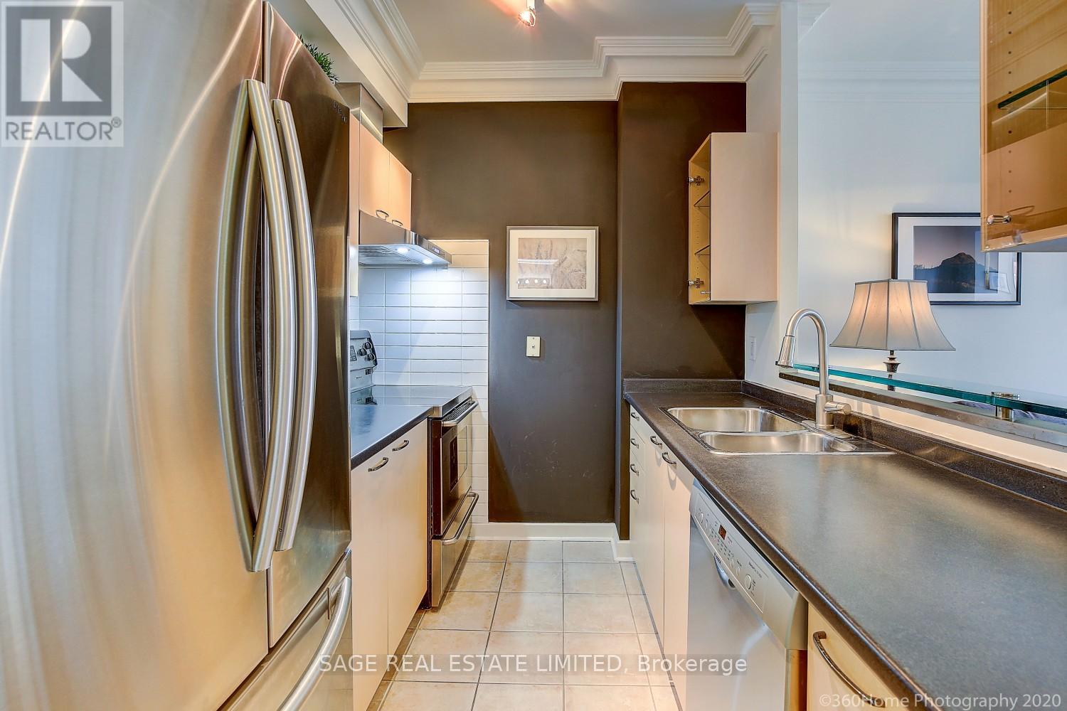 712 - 438 Richmond Street W, Toronto, Ontario  M5V 3S6 - Photo 1 - C12441452