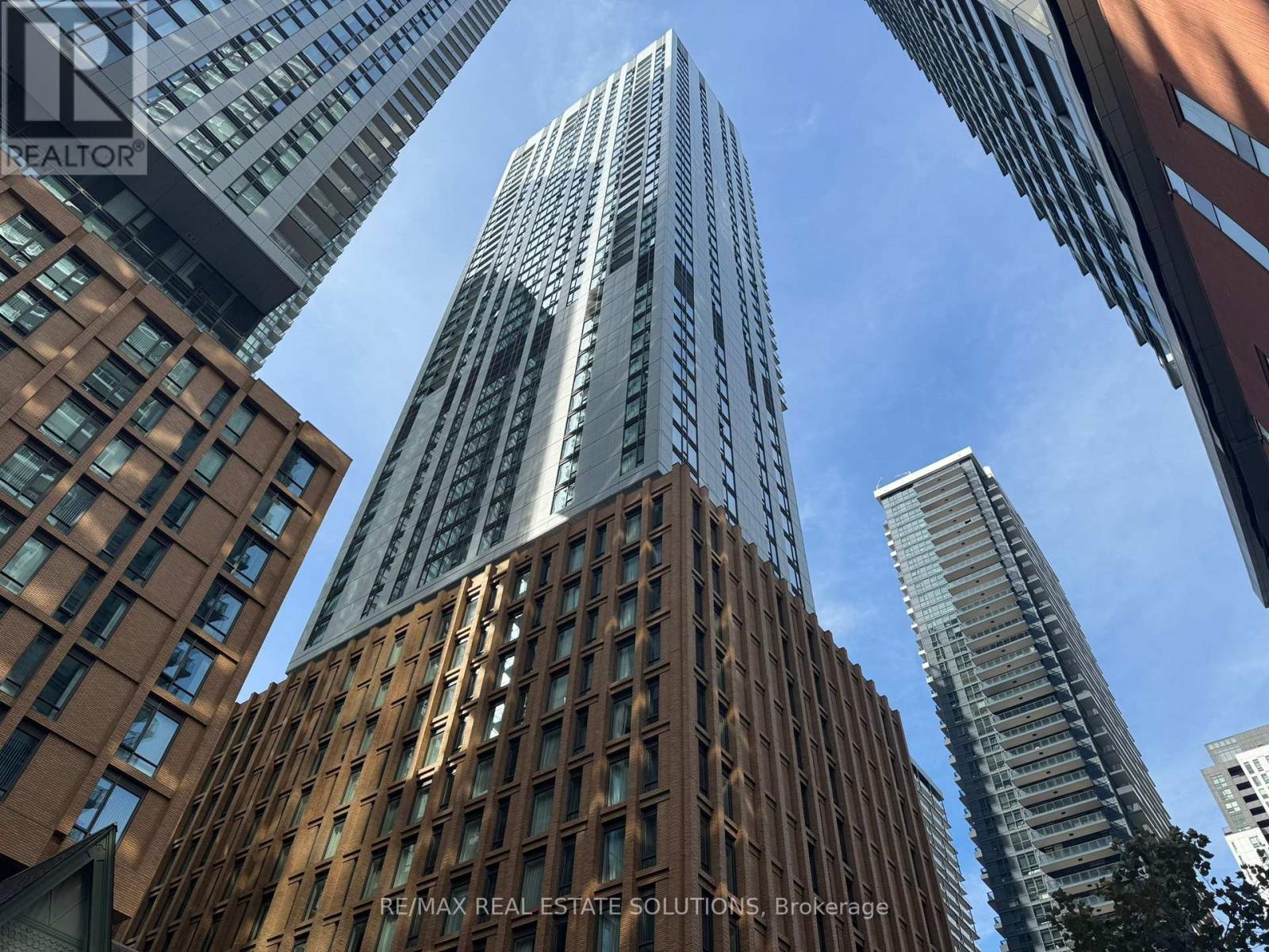 3726 - 28 WIDMER STREET, Toronto, Ontario