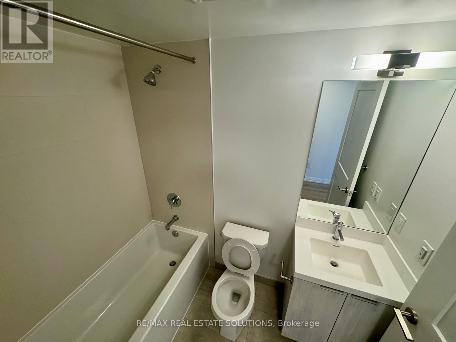 3726 - 28 Widmer Street, Toronto, Ontario  M5V 0T2 - Photo 13 - C12441476