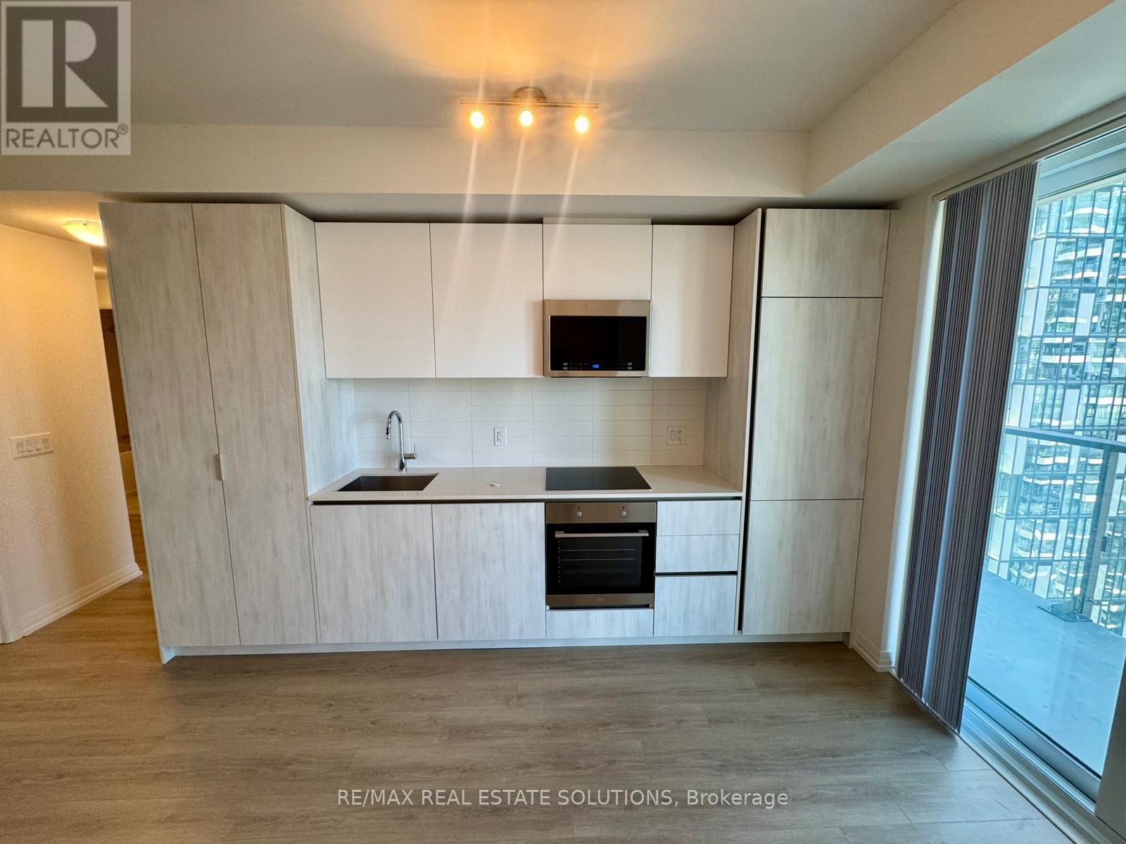 3726 - 28 Widmer Street, Toronto, Ontario  M5V 0T2 - Photo 3 - C12441476