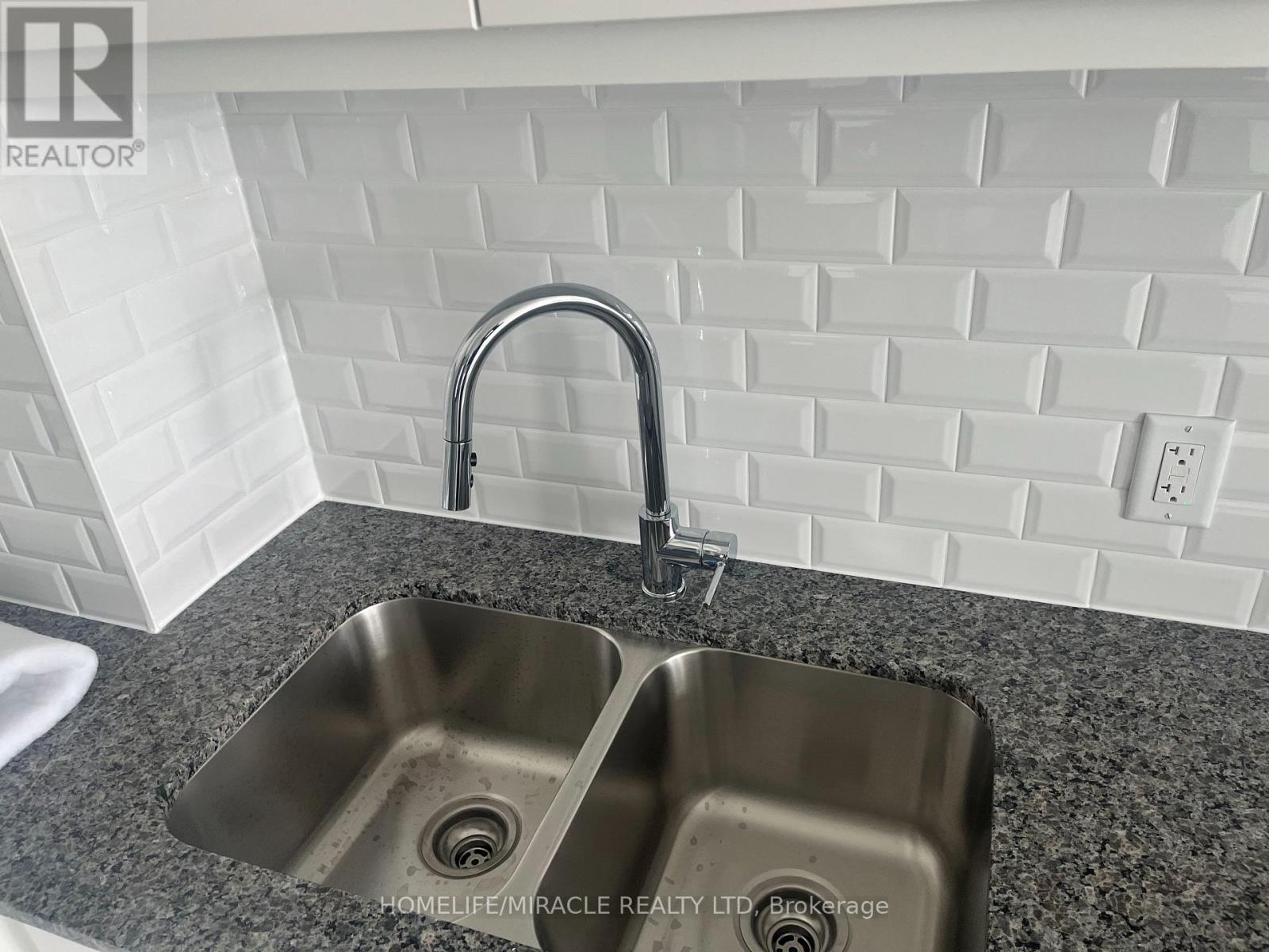 1401 - 3220 Sheppard Avenue, Toronto, Ontario  M1T 0B7 - Photo 26 - E12441409