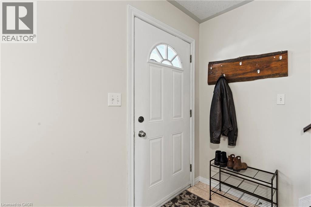 74 Grand River Avenue, Brantford, Ontario  N3T 4X4 - Photo 2 - 40775964