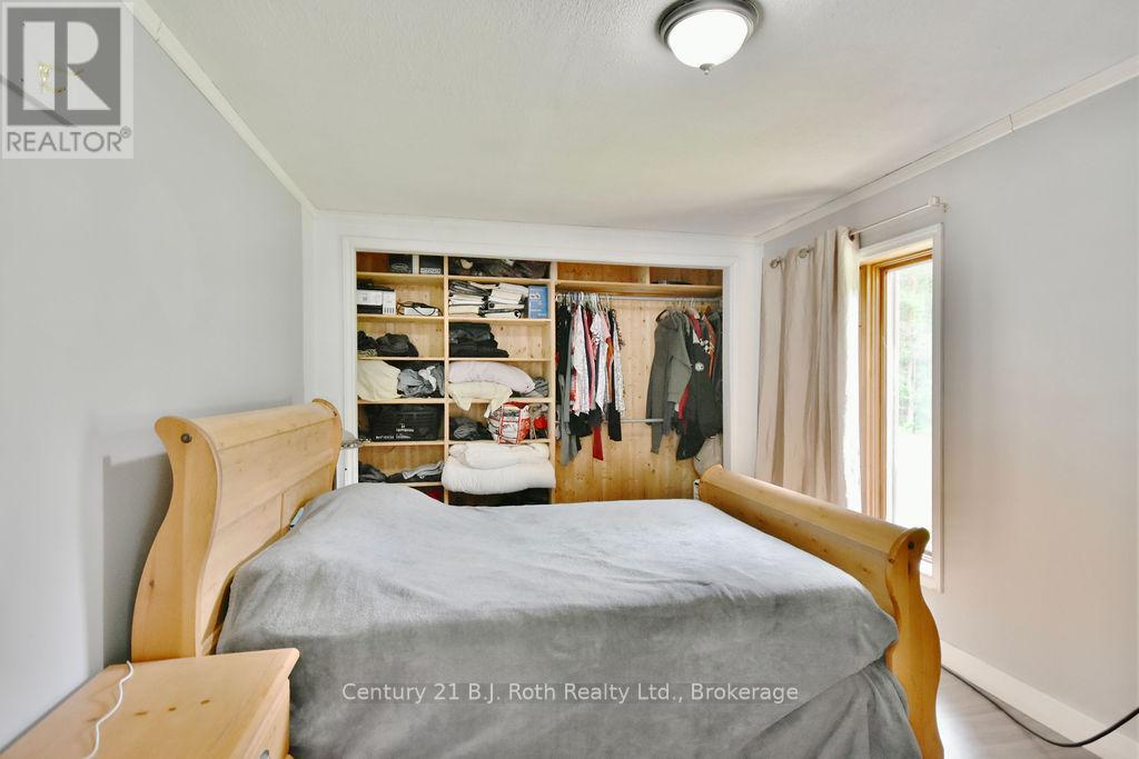 2286 Flos Ten Road E, Springwater, Ontario  L0L 1P0 - Photo 21 - S12441517