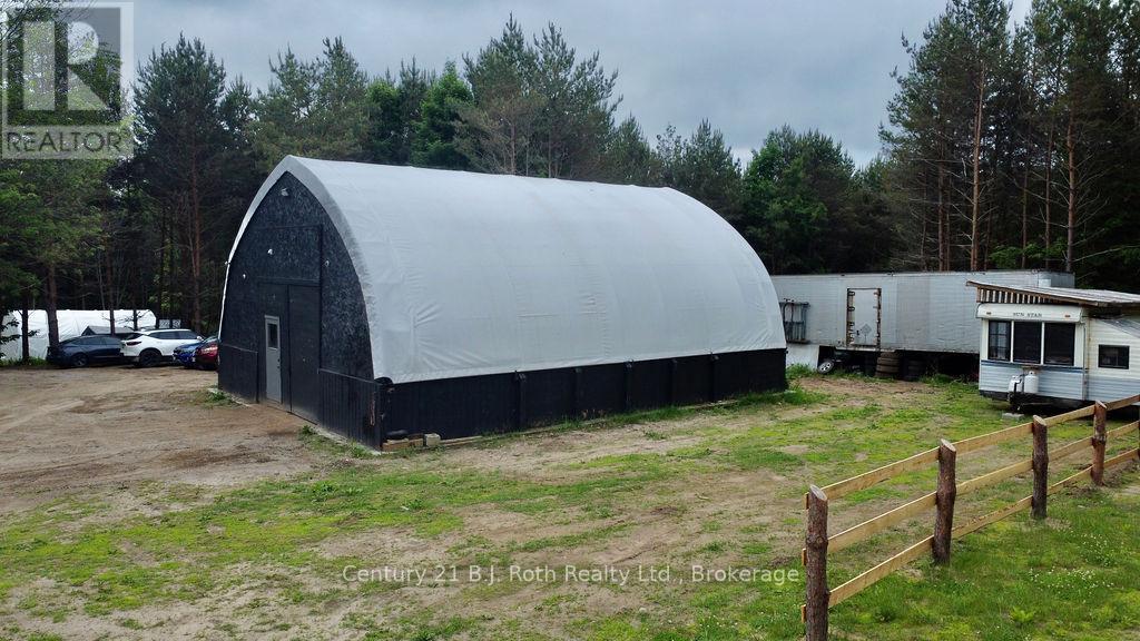 2286 Flos Ten Road E, Springwater, Ontario  L0L 1P0 - Photo 29 - S12441517