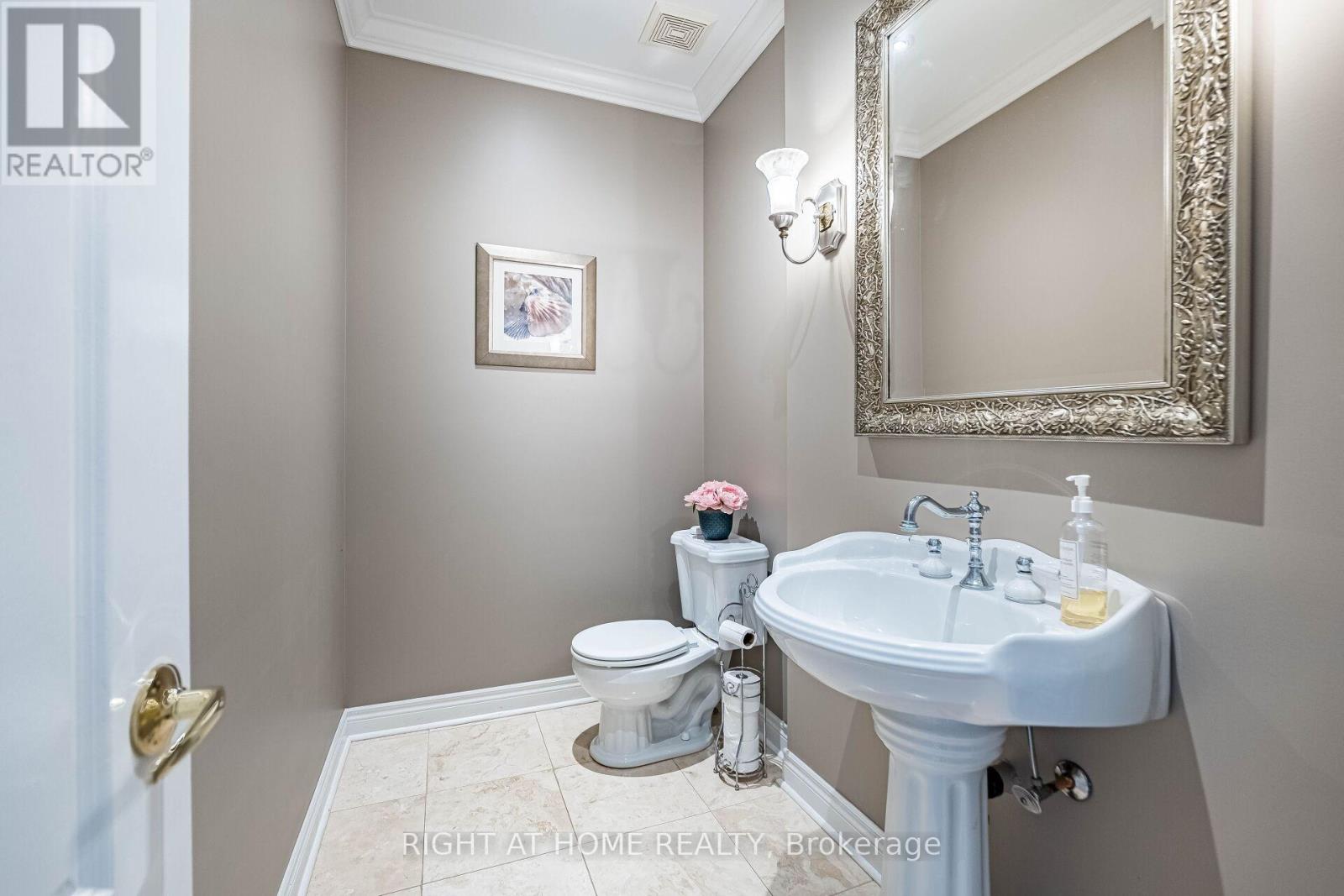 11150 Menzies Court, Milton (Brookville/haltonville), Ontario  L0P 1B0 - Photo 28 - W12441157