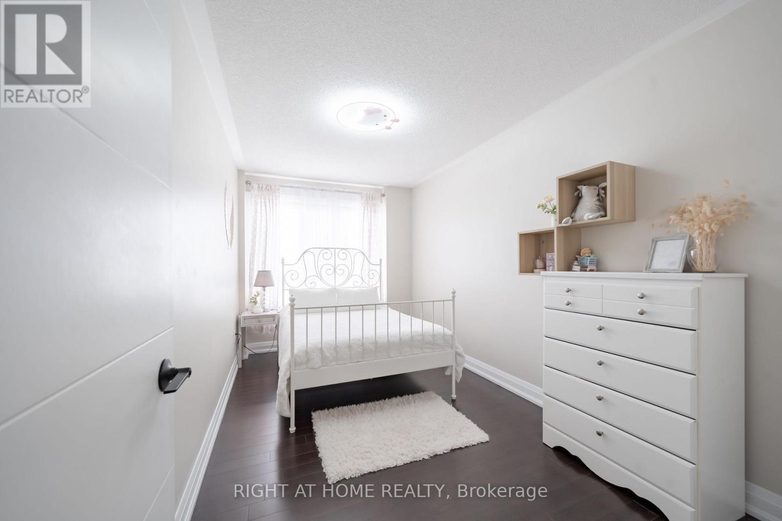182 Meadowhawk Trail, Bradford West Gwillimbury (Bradford), Ontario  L3Z 0E9 - Photo 29 - N12441386