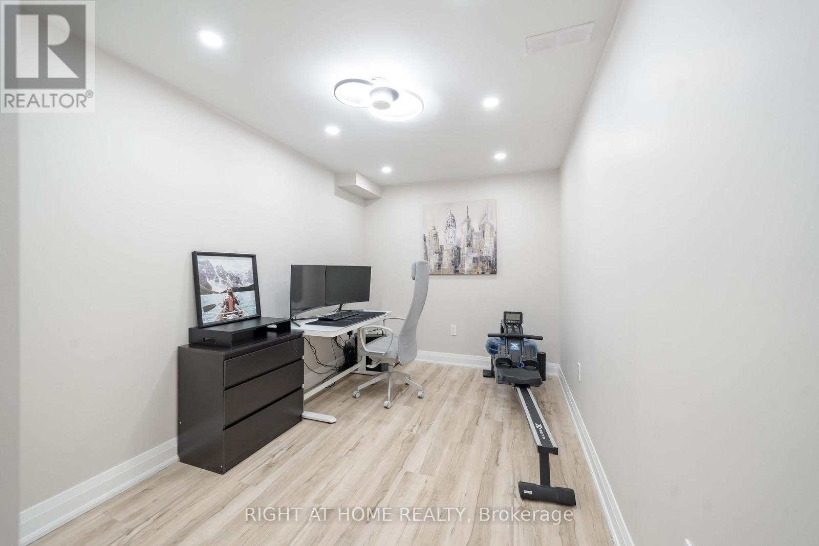 182 Meadowhawk Trail, Bradford West Gwillimbury (Bradford), Ontario  L3Z 0E9 - Photo 37 - N12441386